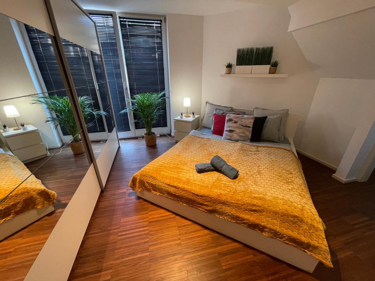 Exclusive Downtown Bella Home Будапеща Екстериор снимка