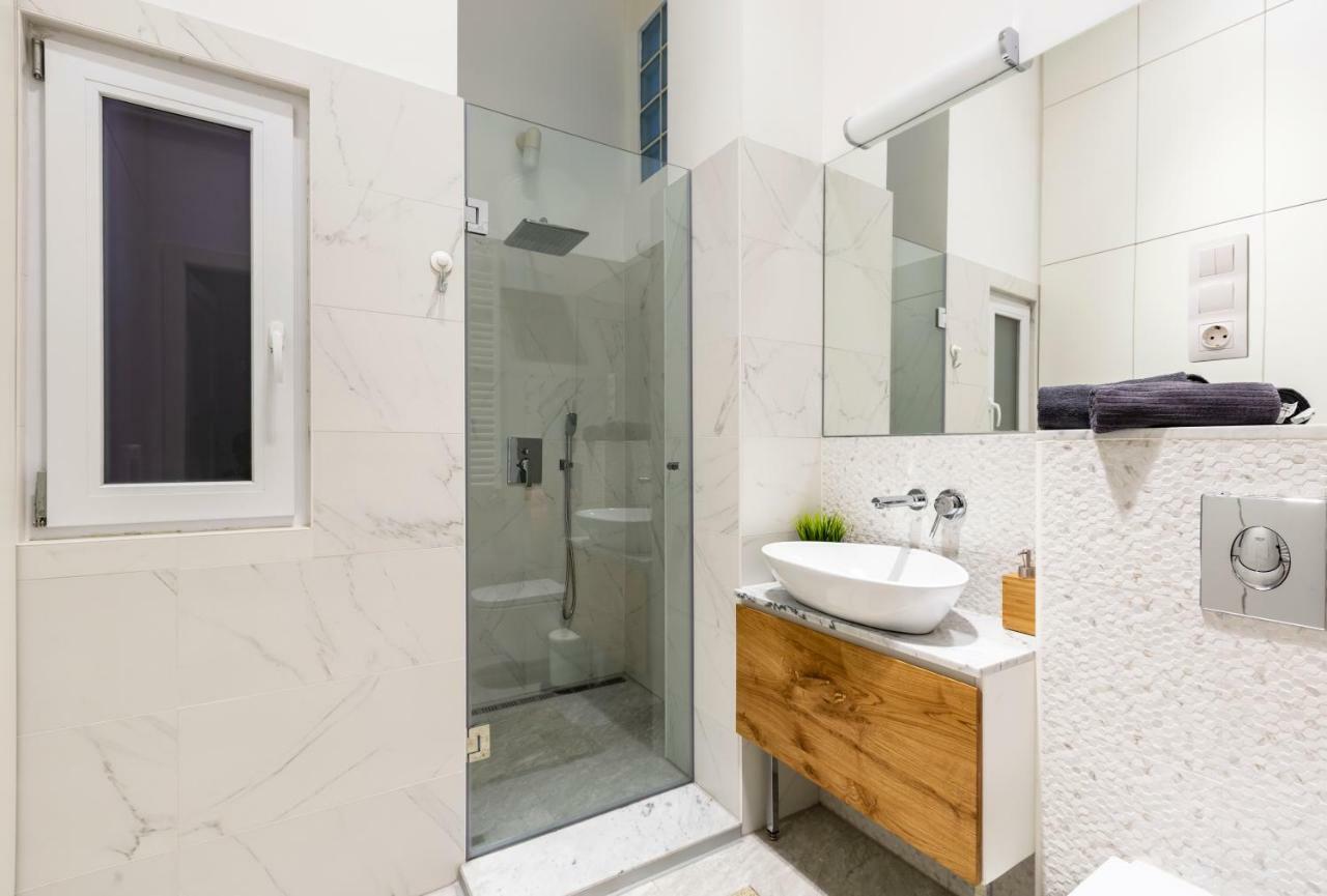 Exclusive Downtown Bella Home Будапеща Екстериор снимка