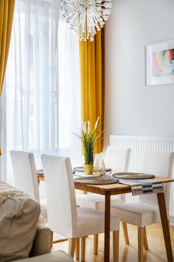 Exclusive Downtown Bella Home Будапеща Екстериор снимка