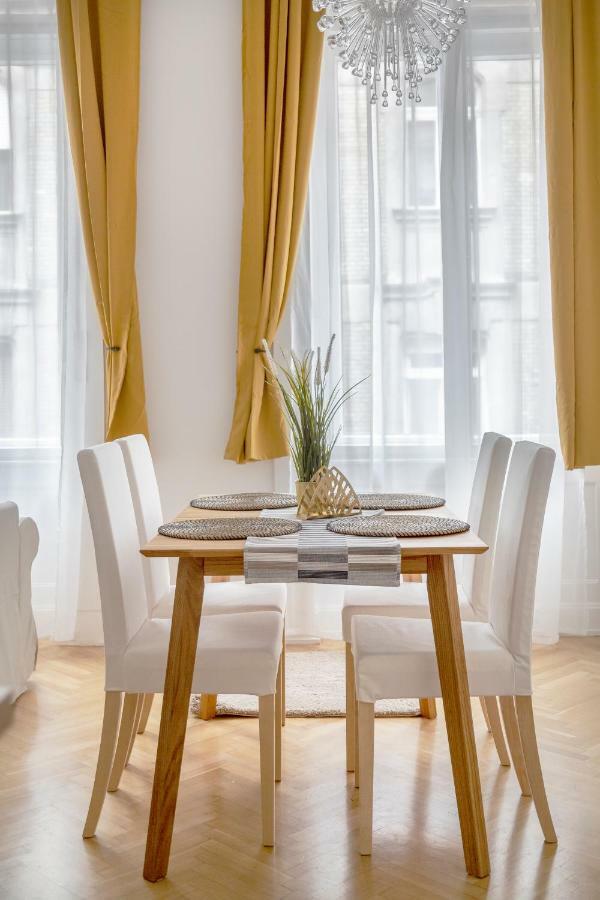 Exclusive Downtown Bella Home Будапеща Екстериор снимка