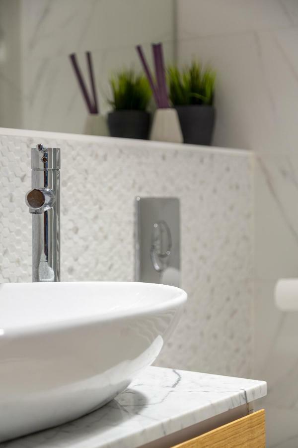 Exclusive Downtown Bella Home Будапеща Екстериор снимка