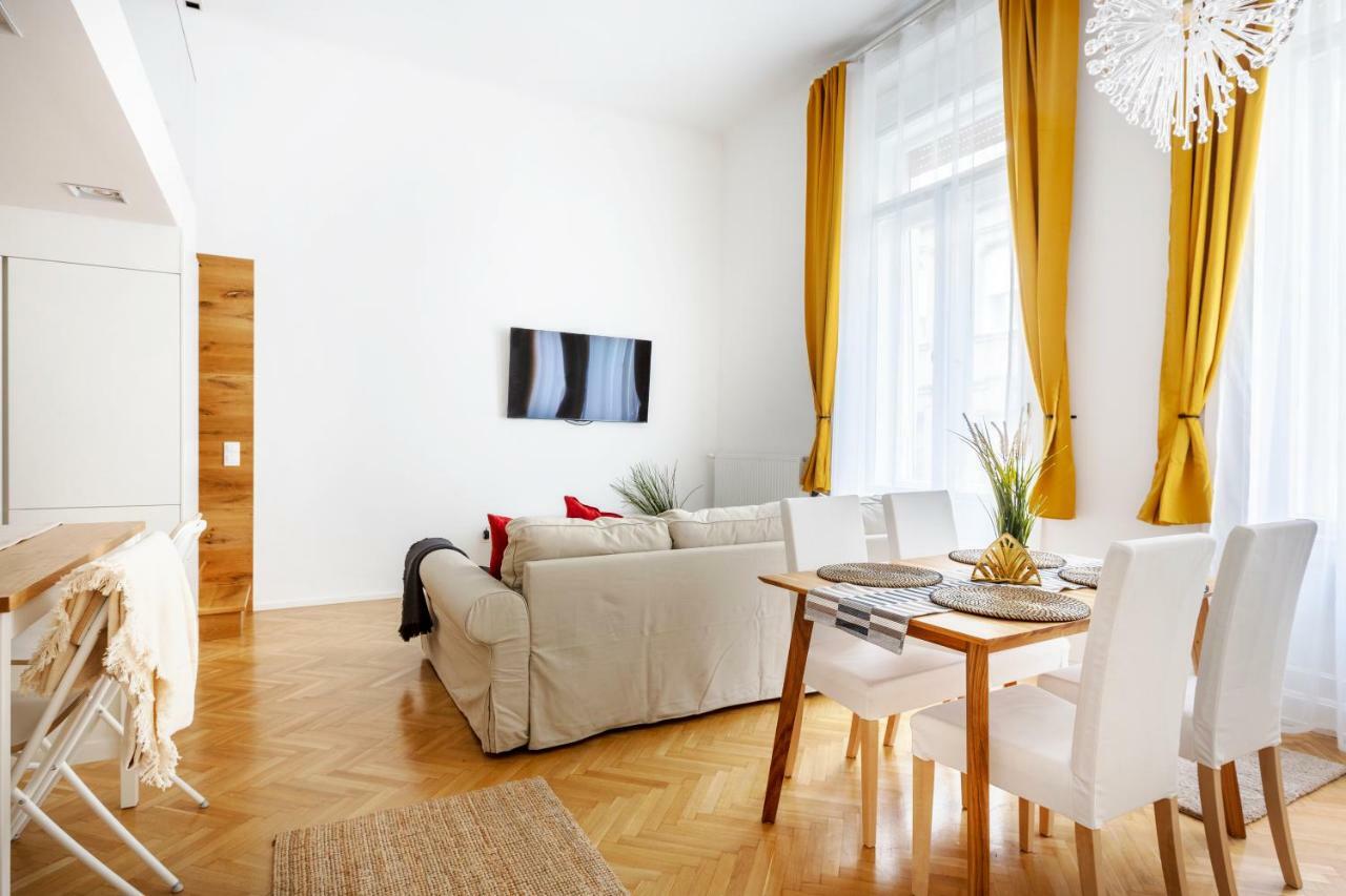 Exclusive Downtown Bella Home Будапеща Екстериор снимка